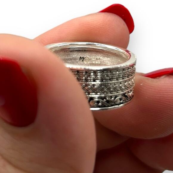NEW Macy's Tribal Patterned Band Ring in Silver-Plate Size 6 Aztec Tribal Thick - Picture 8 of 8